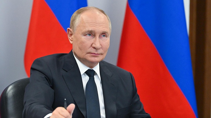 Путин назвал наращивание группировки атомных ледоколов приоритетом