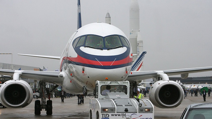 Алиханов рассказал о работе по замене двигателей на старых Superjet-100