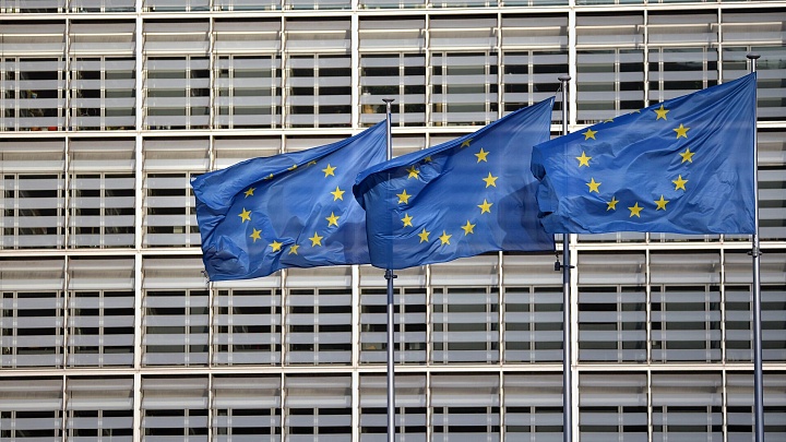 ЕС запретил предоставлять услуги СПГ-терминалов российским компаниям