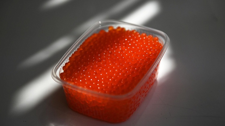 Эксперт рассказал, сколько может храниться красная икра