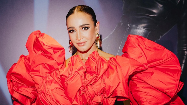 Бузова рассказала о дружбе с Филиппом Киркоровым