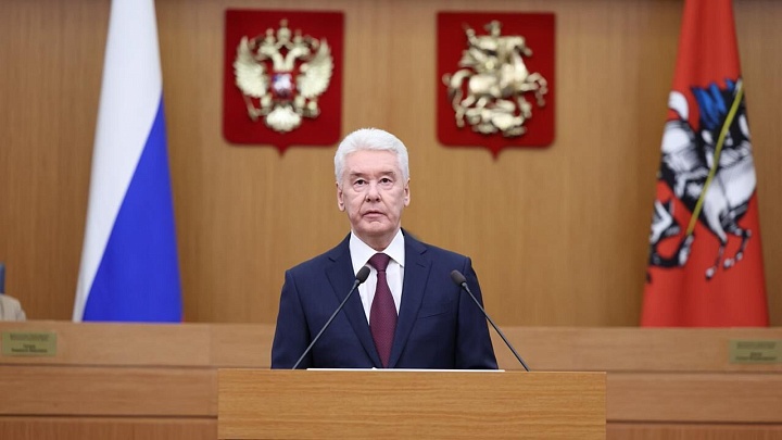 Собянин рассказал Путину о росте валового регионального продукта Москвы