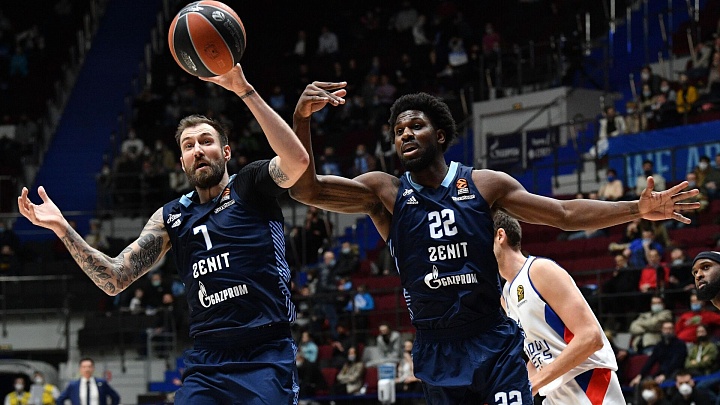 "Зенит" сравнял счет с "Уралмашем" в матче серии плей-офф Единой лиги ВТБ